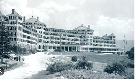 Bretton Woods-avtalen om et nytt internasjonalt fastkurssytem ble fremforhandlet på Mount Washington Hotel i Bretton Woods, New Hampshire i 1944.